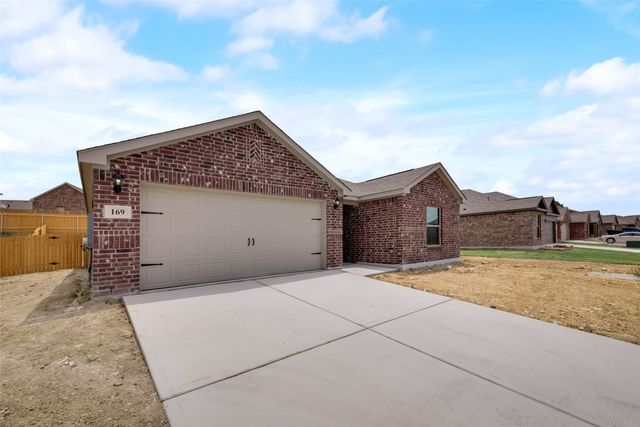 169 Cattlemans Creek W, Newark, TX 76071