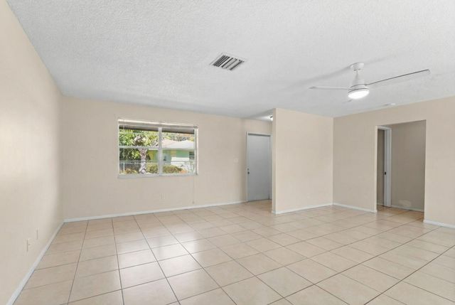 400 NE 2nd Street, Boynton Beach, FL 33435