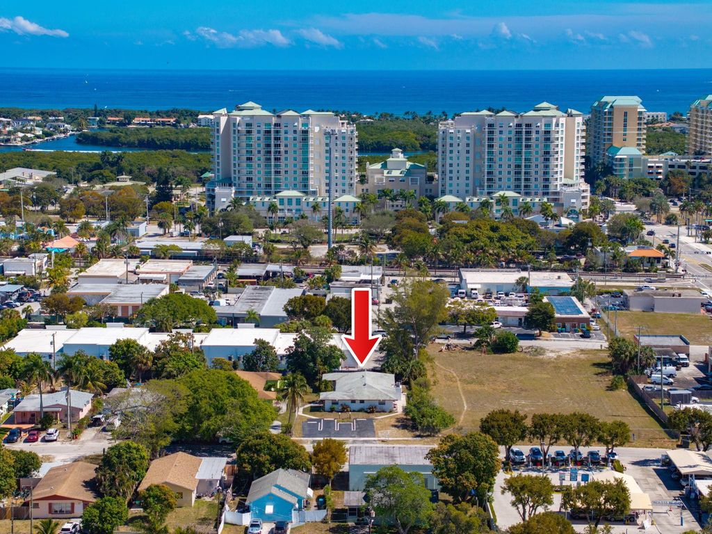 400 NE 2nd Street, Boynton Beach, FL 33435