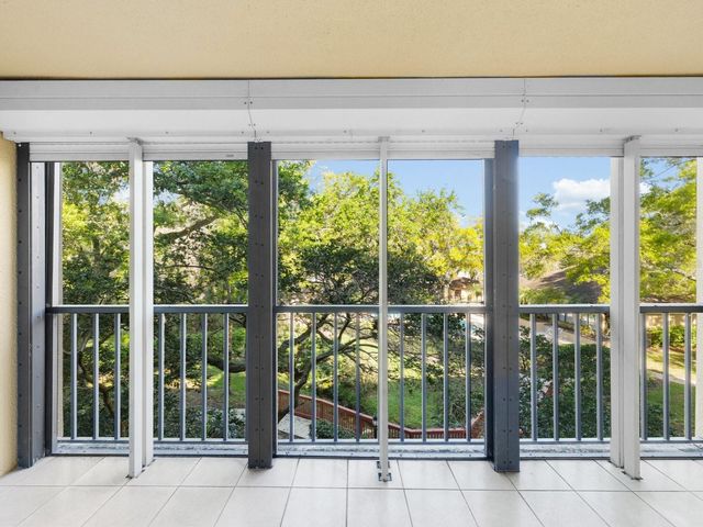 3076 EASTLAND BOULEVARD 210, Clearwater, FL 33761