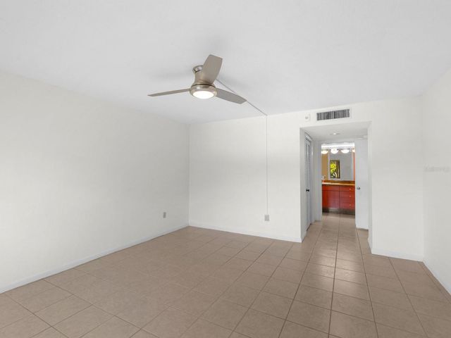 3076 EASTLAND BOULEVARD 210, Clearwater, FL 33761