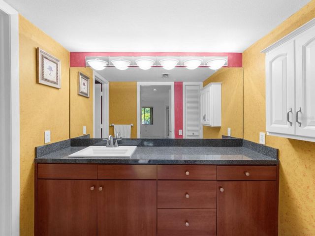 3076 EASTLAND BOULEVARD 210, Clearwater, FL 33761