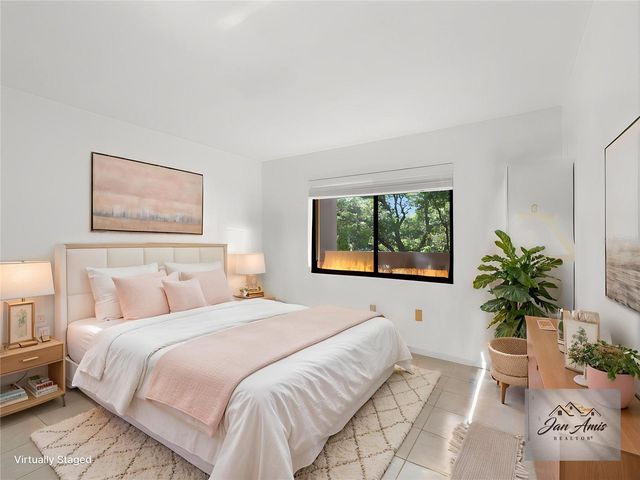 3076 EASTLAND BOULEVARD 210, Clearwater, FL 33761