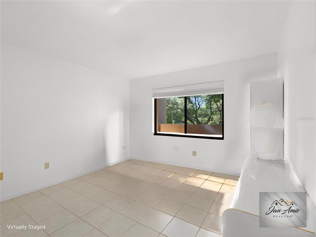 3076 EASTLAND BOULEVARD 210, Clearwater, FL 33761