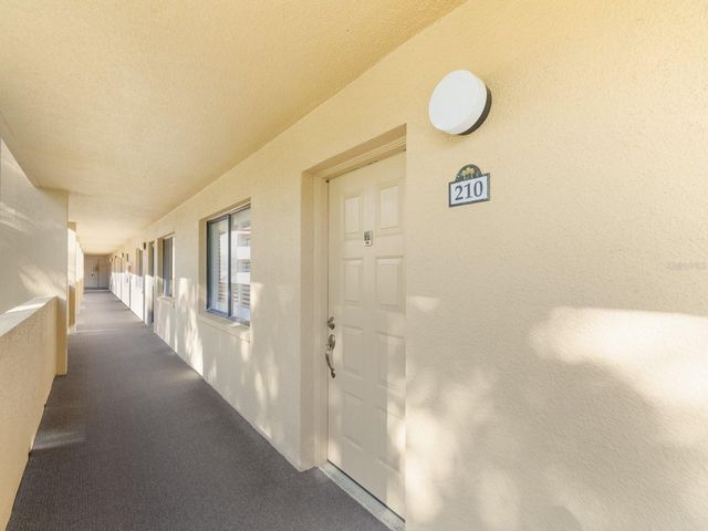 3076 EASTLAND BOULEVARD 210, Clearwater, FL 33761