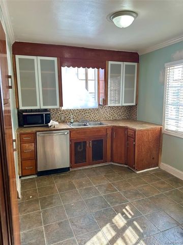 17320 Fairfield Street, Detroit, MI 48221