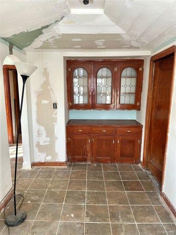 17320 Fairfield Street, Detroit, MI 48221