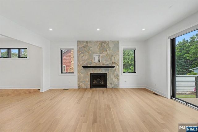 67 Westervelt Place, Cresskill, NJ 07626