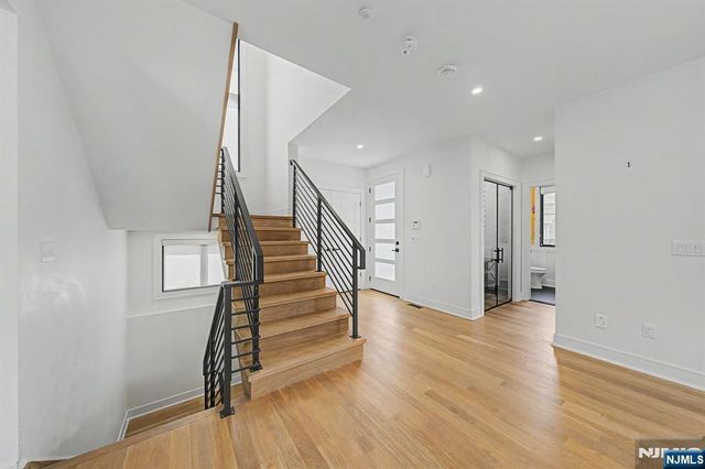 67 Westervelt Place, Cresskill, NJ 07626