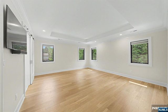 67 Westervelt Place, Cresskill, NJ 07626