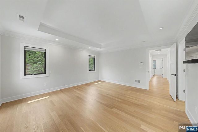 67 Westervelt Place, Cresskill, NJ 07626