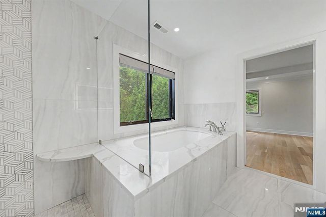 67 Westervelt Place, Cresskill, NJ 07626