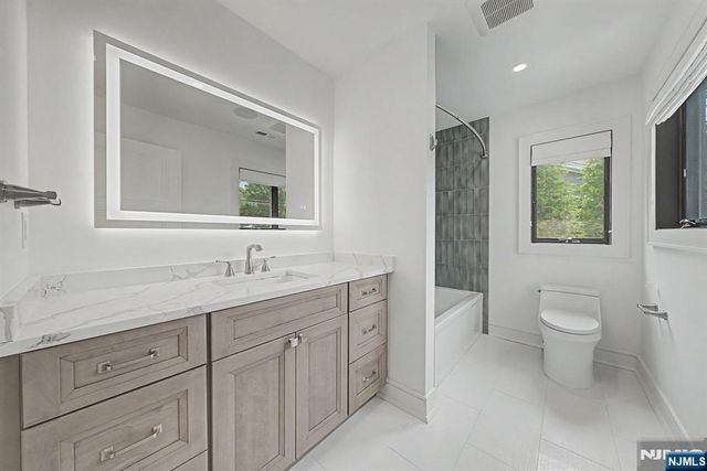 67 Westervelt Place, Cresskill, NJ 07626