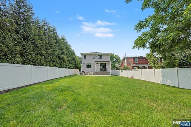 67 Westervelt Place, Cresskill, NJ 07626