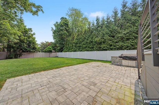 67 Westervelt Place, Cresskill, NJ 07626