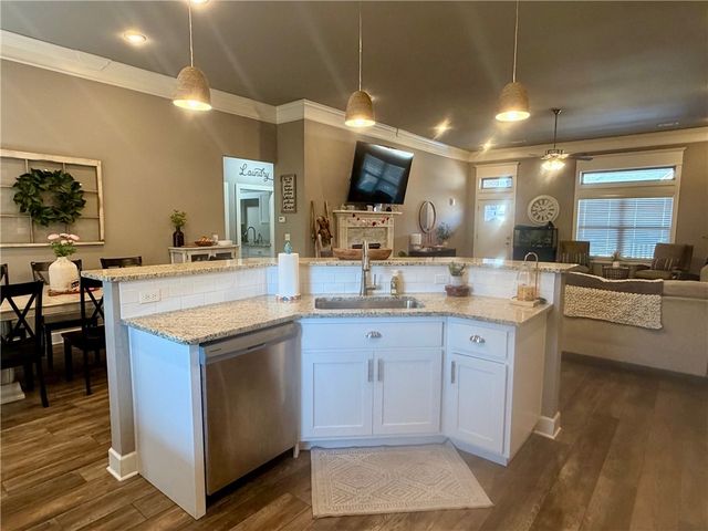 447 Payton Place, Farmington, AR 72730