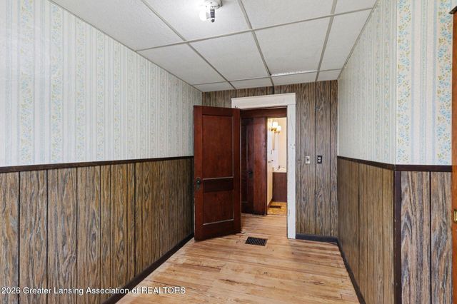 307 E Mount Hope Avenue, Lansing, MI 48910