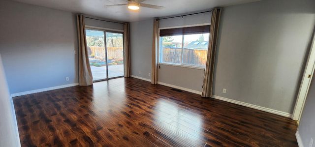 2381 Brentwood Street, Medford, OR 97504