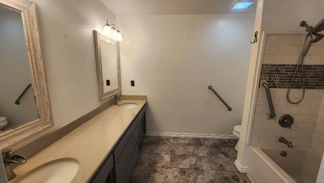 2381 Brentwood Street, Medford, OR 97504