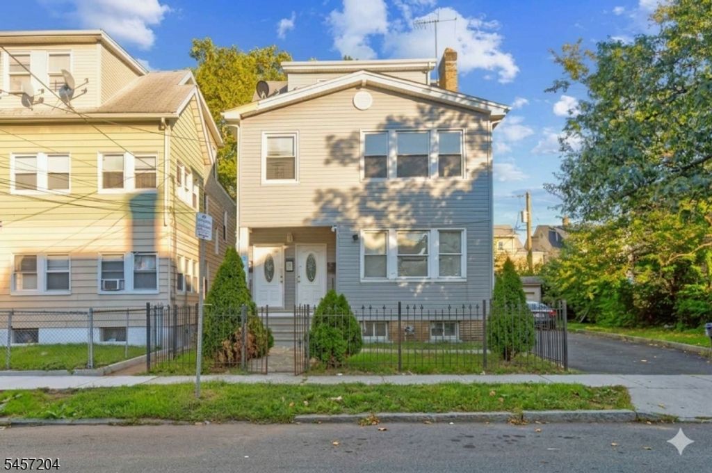 96 Goodwin Ave, Newark City, NJ 07112 — photo 2