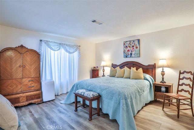 1529 Wood Lake 3, Santa Ana, CA 92705