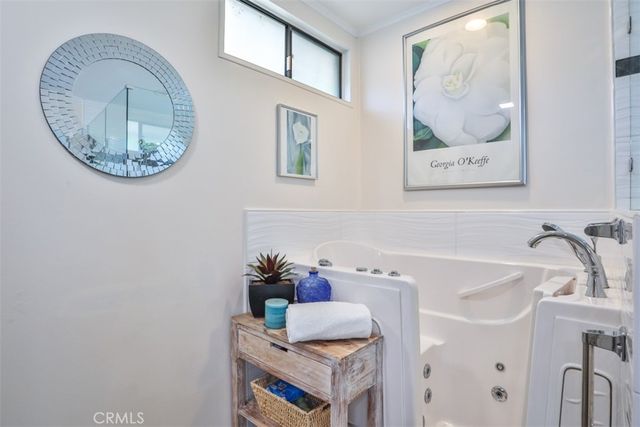 1529 Wood Lake 3, Santa Ana, CA 92705