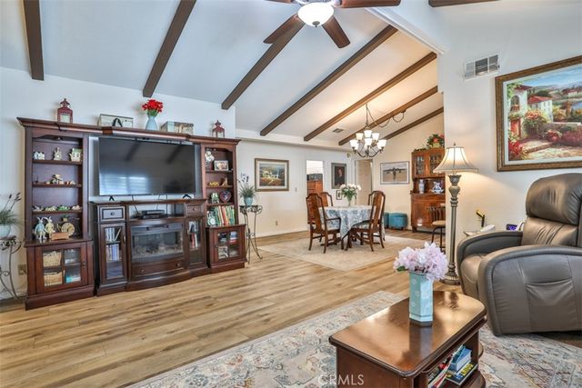 1529 Wood Lake 3, Santa Ana, CA 92705