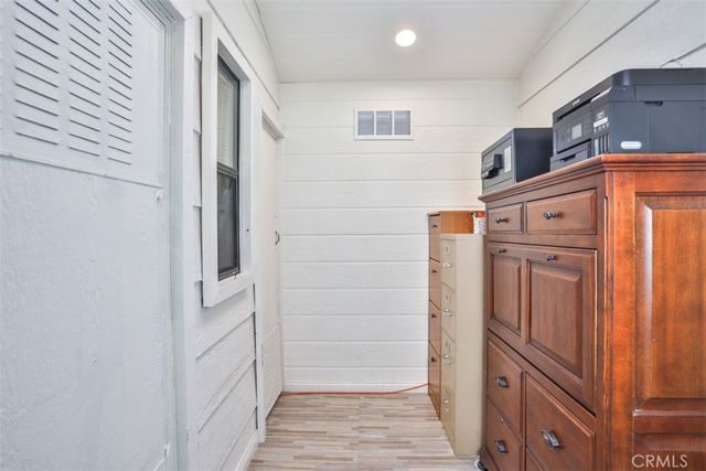 1529 Wood Lake 3, Santa Ana, CA 92705