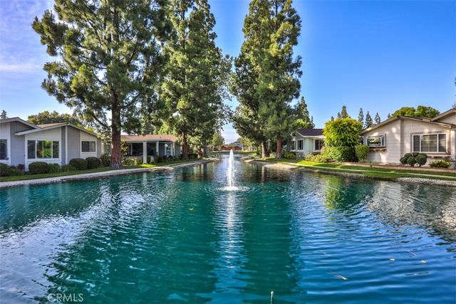 1529 Wood Lake 3, Santa Ana, CA 92705