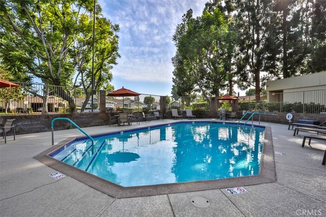 1529 Wood Lake 3, Santa Ana, CA 92705