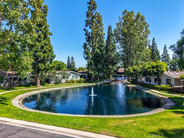1529 Wood Lake 3, Santa Ana, CA 92705