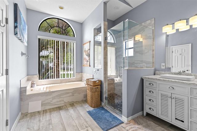 933 BEARDED OAKS TERRACE, Longwood, FL 32779