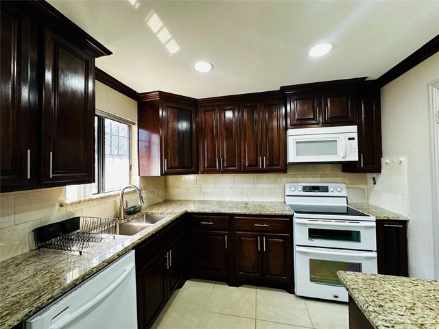 6646 E Lovers Lane 1105, Dallas, TX 75214