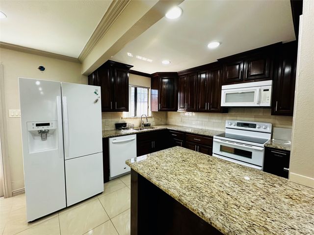 6646 E Lovers Lane 1105, Dallas, TX 75214