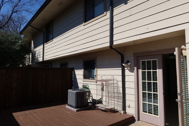 6646 E Lovers Lane 1105, Dallas, TX 75214