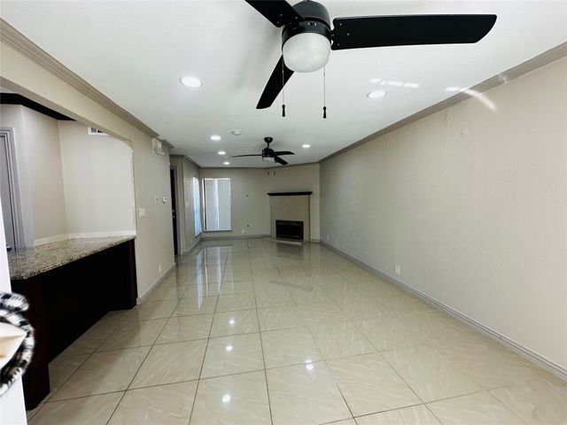 6646 E Lovers Lane 1105, Dallas, TX 75214