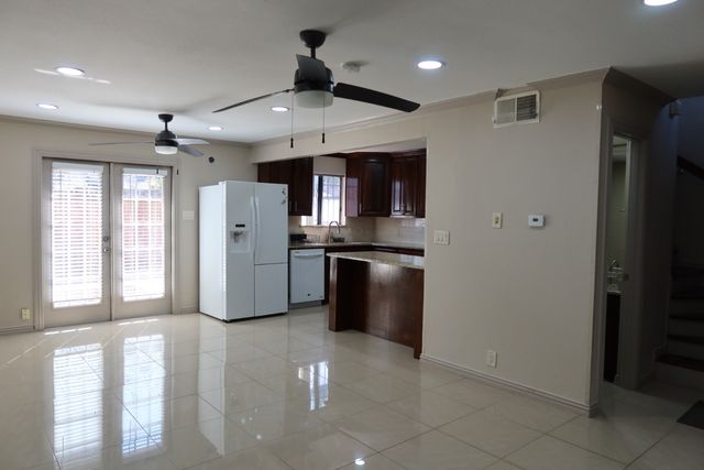 6646 E Lovers Lane 1105, Dallas, TX 75214