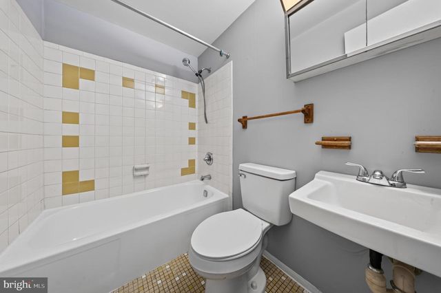 4210 FARMER PL, Fort Washington, MD 20744