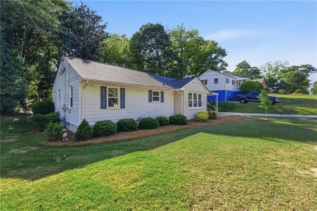 1371 Enota Avenue, Gainesville, GA 30501