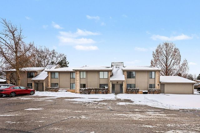 1891 Meadow Dale Court, Rochester Hills, MI 48309