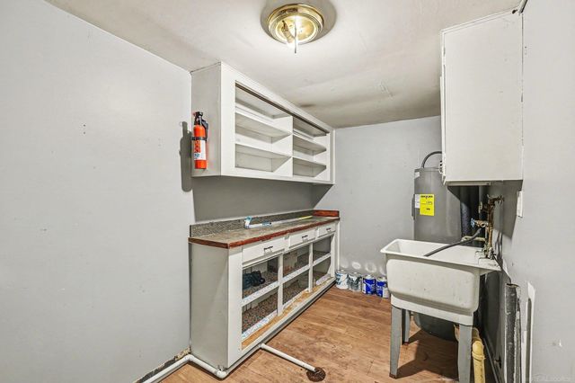 1891 Meadow Dale Court, Rochester Hills, MI 48309