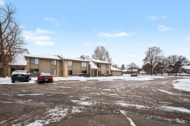 1891 Meadow Dale Court, Rochester Hills, MI 48309