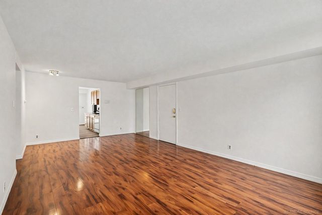 1891 Meadow Dale Court, Rochester Hills, MI 48309