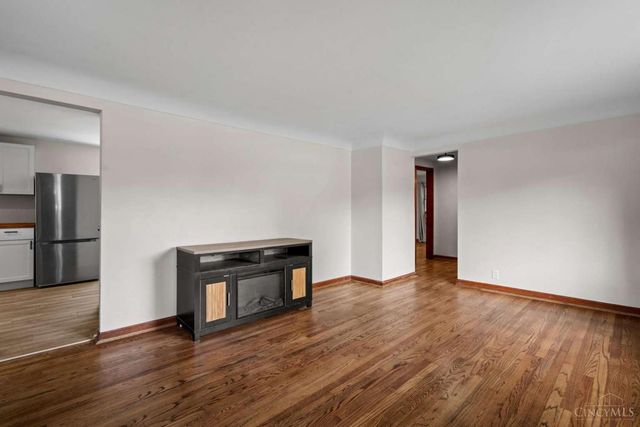 2562 Montana Avenue, Cincinnati, OH 45211