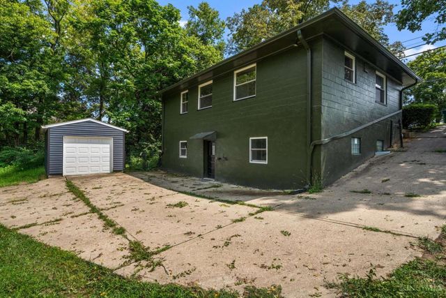 2562 Montana Avenue, Cincinnati, OH 45211