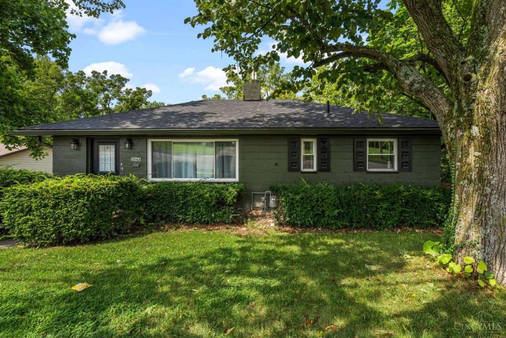 2562 Montana Avenue, Cincinnati, OH 45211