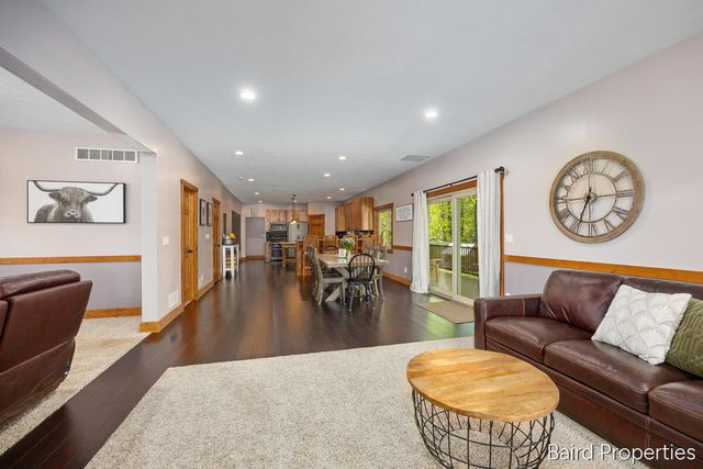 197 Leonard Street, Grand Rapids, MI 49534
