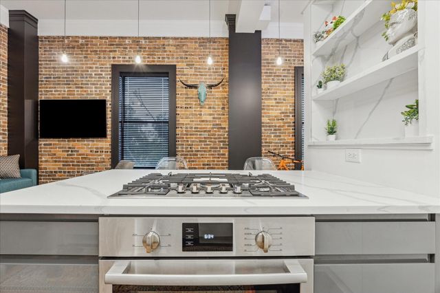 915 Franklin Street 2F, Houston, TX 77002