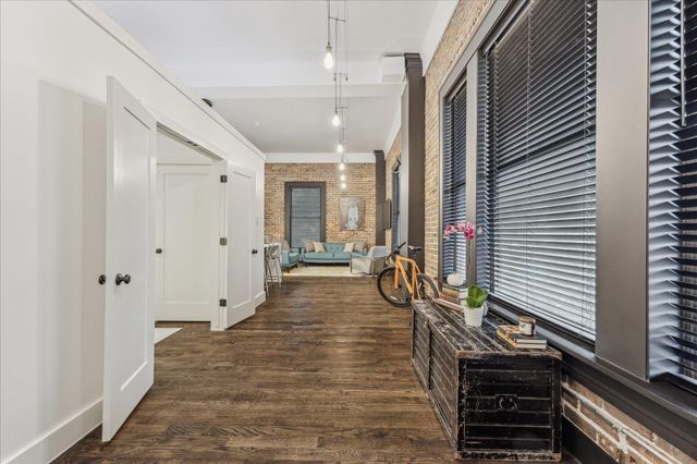 915 Franklin Street 2F, Houston, TX 77002