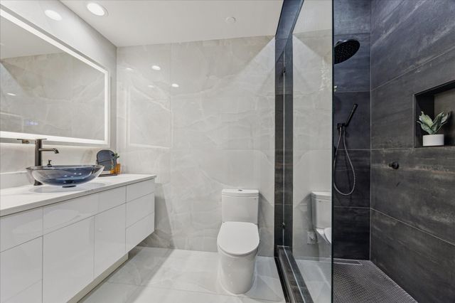 915 Franklin Street 2F, Houston, TX 77002